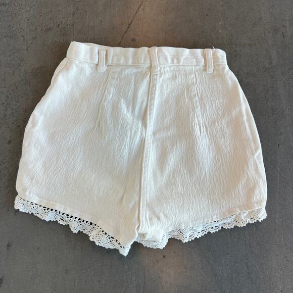 Vintage Y2K Boho Lace Denim White Casual High Waisted Short White 7/8 - Picture 2 of 7